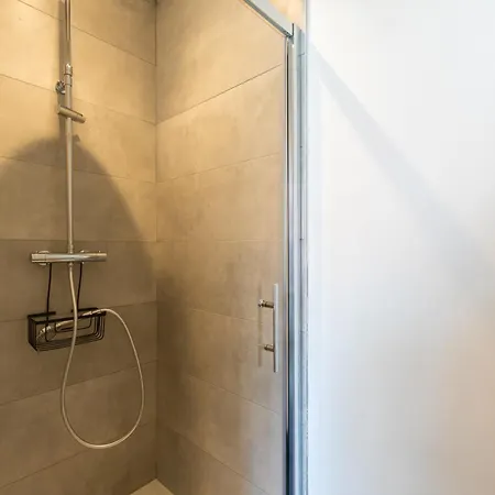 Cote Pyrenees - 9 Min Des Sanctuaires - Moderne & Equipe - Jusqu'a 4 Couchages